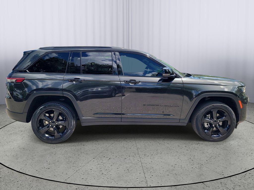 used 2024 Jeep Grand Cherokee car, priced at $31,573