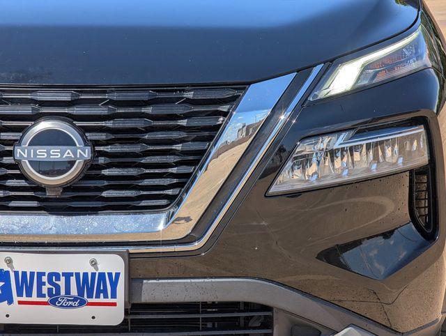 used 2022 Nissan Rogue car, priced at $15,998