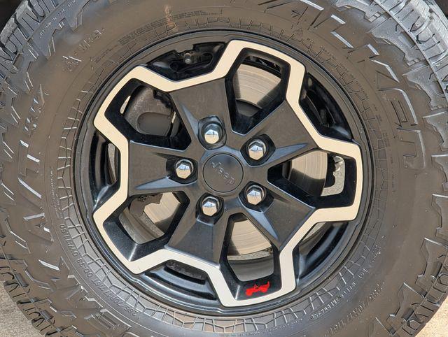 used 2023 Jeep Gladiator car, priced at $30,495