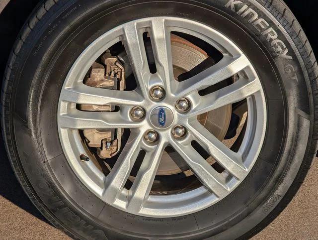 used 2021 Ford Explorer car, priced at $17,499