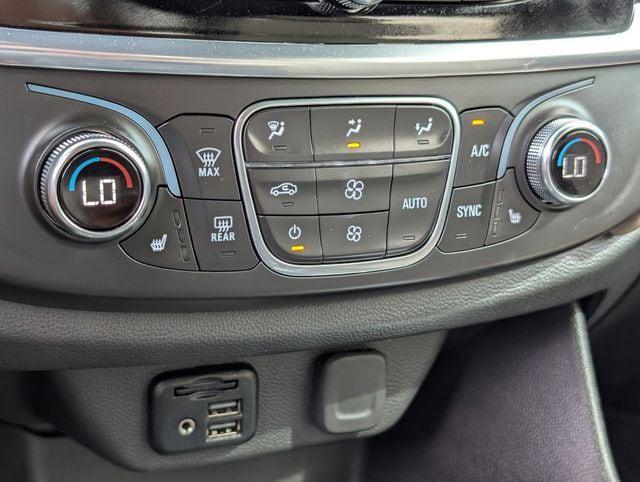 used 2023 Chevrolet Traverse car, priced at $25,499