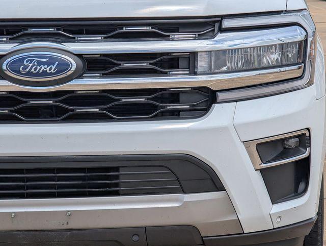 used 2024 Ford Expedition car, priced at $38,325