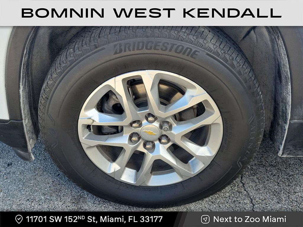 used 2021 Chevrolet Traverse car, priced at $14,490