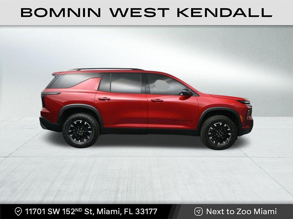 used 2025 Chevrolet Traverse car, priced at $44,990