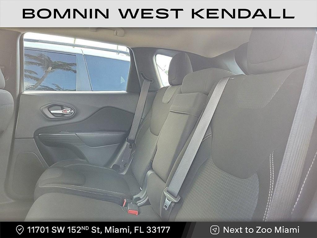 used 2016 Jeep Cherokee car, priced at $6,990