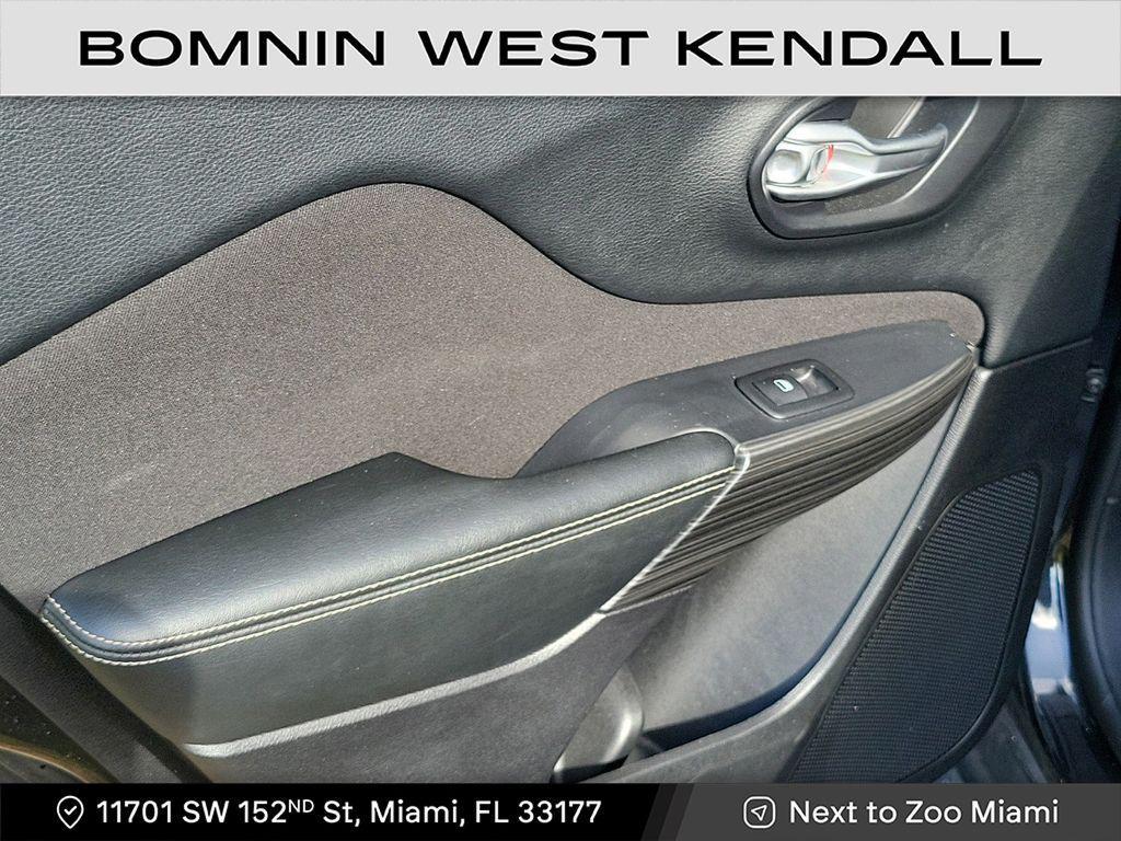 used 2016 Jeep Cherokee car, priced at $6,990