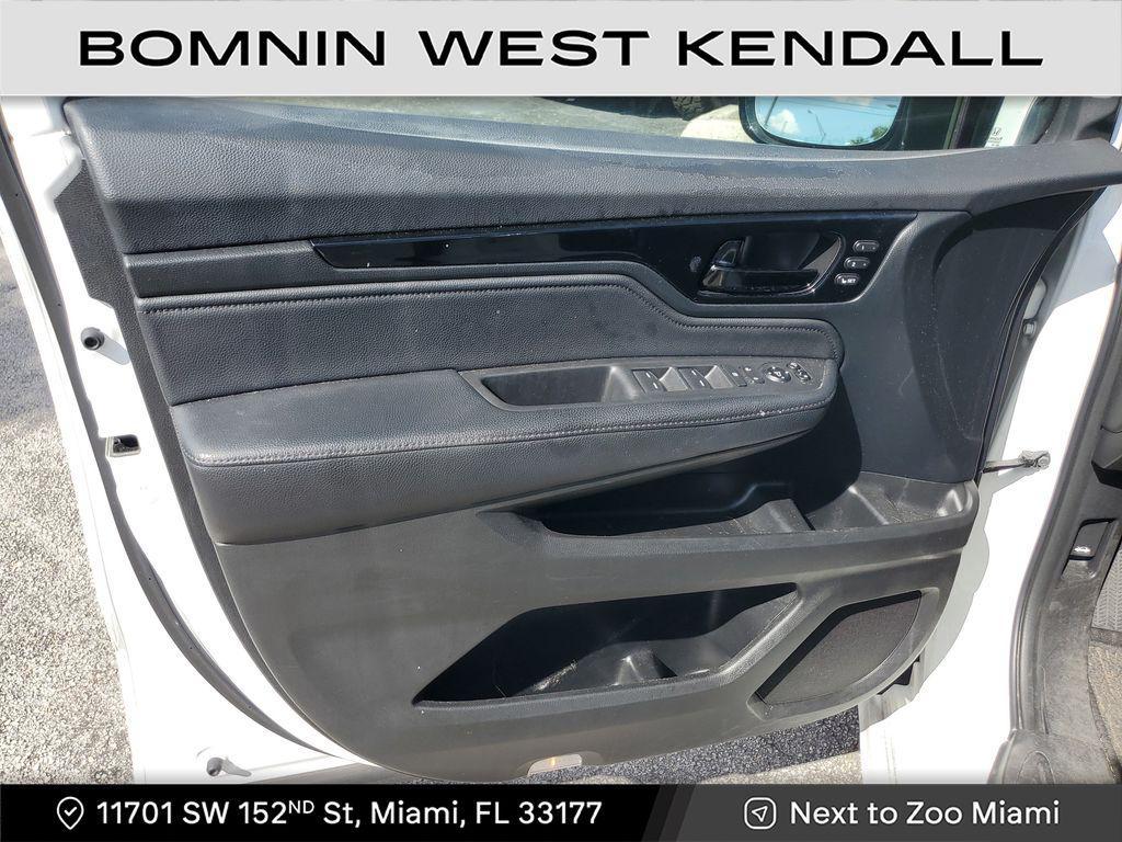 used 2022 Honda Odyssey car, priced at $30,990