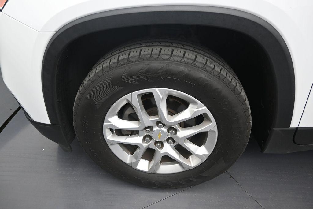 used 2020 Chevrolet Traverse car, priced at $16,990