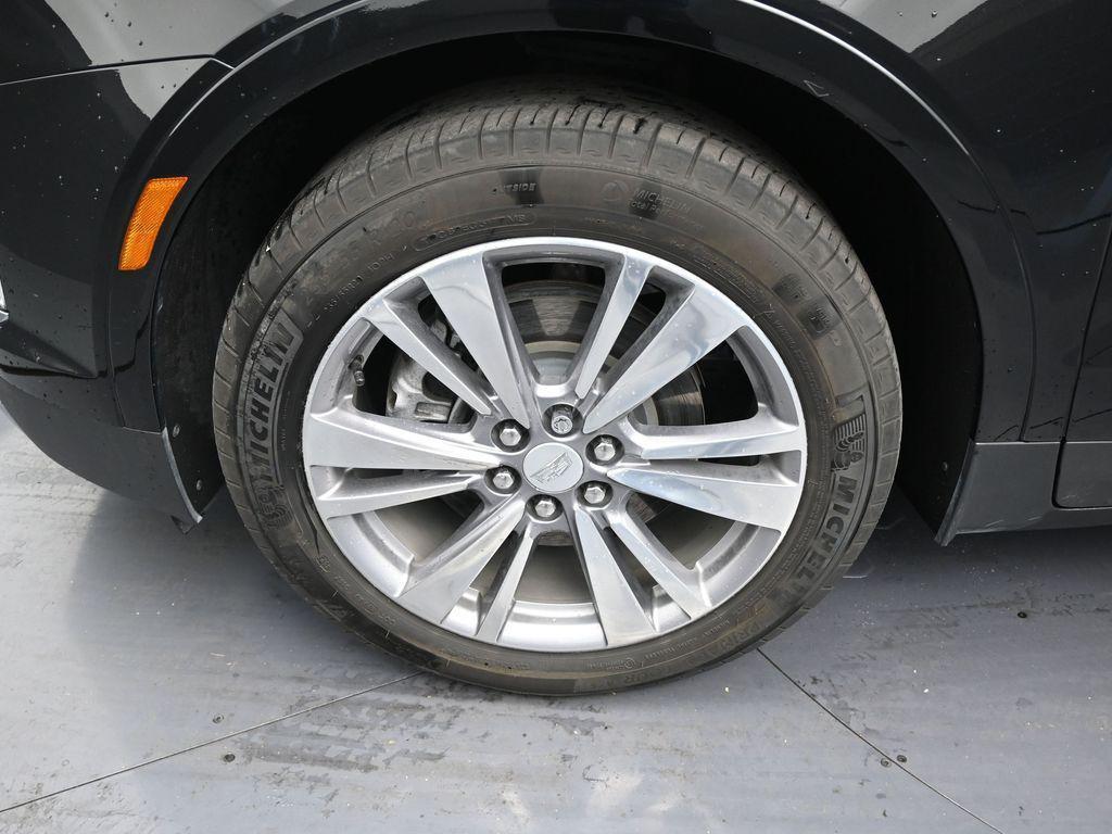 used 2024 Cadillac XT5 car, priced at $38,990