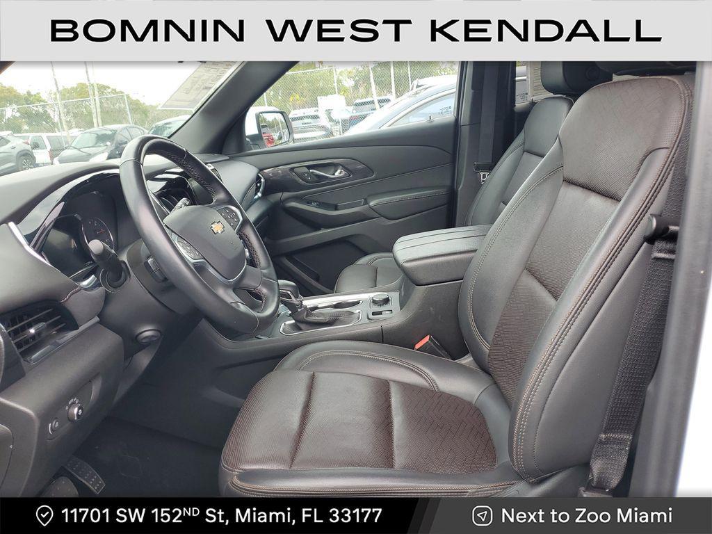 used 2023 Chevrolet Traverse car, priced at $34,990
