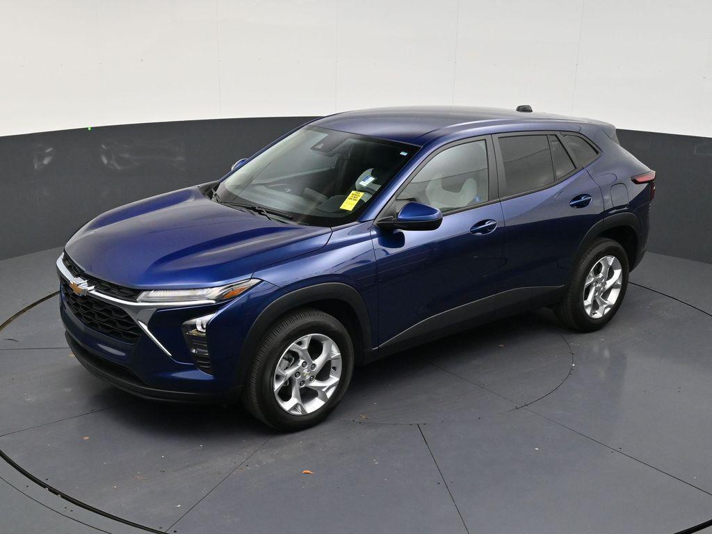 used 2024 Chevrolet Trax car, priced at $18,490