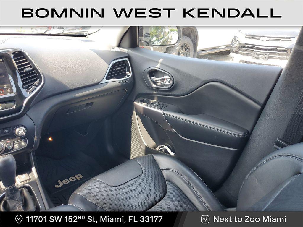 used 2019 Jeep Cherokee car, priced at $13,490