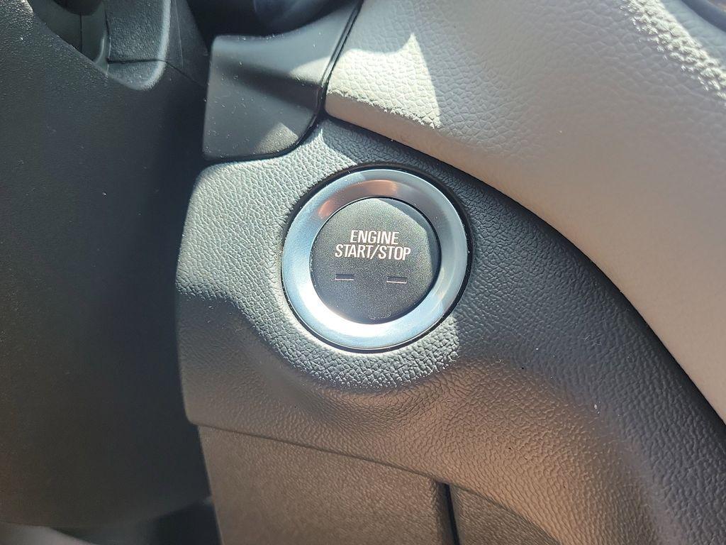 used 2023 Chevrolet Equinox car, priced at $12,990