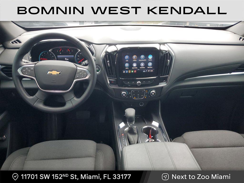 used 2024 Chevrolet Traverse car, priced at $29,990