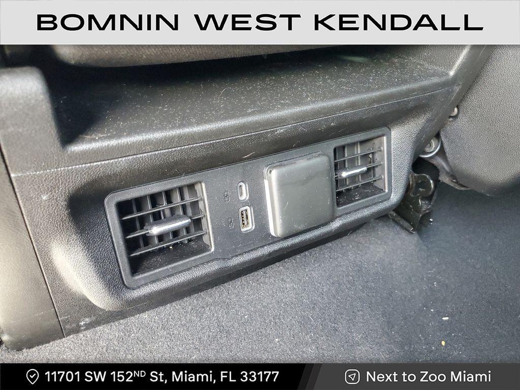 used 2023 GMC Sierra 1500 car, priced at $31,490