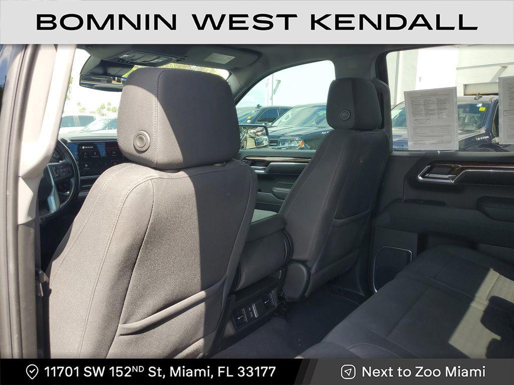 used 2023 GMC Sierra 1500 car, priced at $31,490