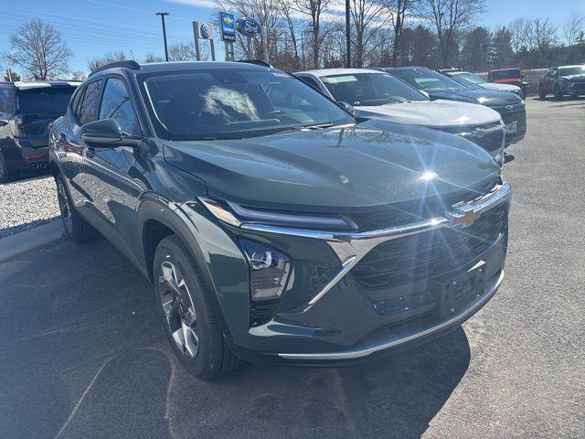 new 2026 Chevrolet Trax car, priced at $23,918