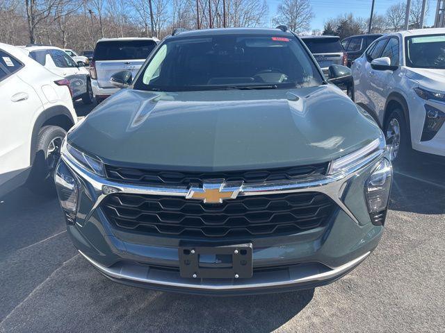 new 2026 Chevrolet Trax car, priced at $23,918