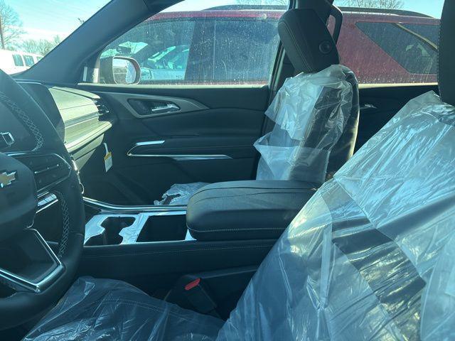 new 2026 Chevrolet Traverse car, priced at $45,290