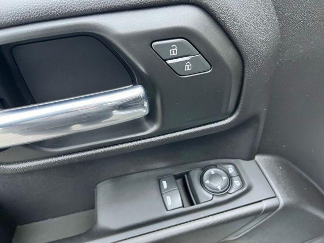 used 2024 Chevrolet Silverado 1500 car, priced at $34,989