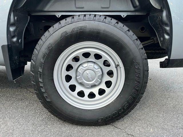 used 2024 Chevrolet Silverado 1500 car, priced at $34,989