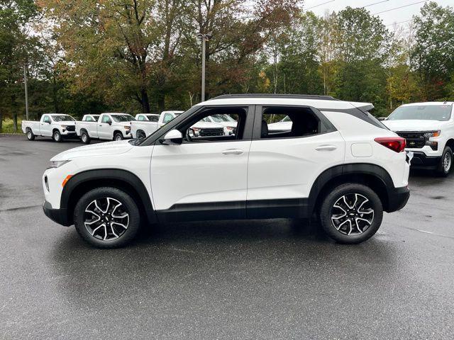 used 2023 Chevrolet TrailBlazer car, priced at $23,232
