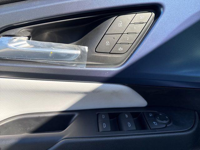 new 2026 Chevrolet Equinox EV car, priced at $33,515