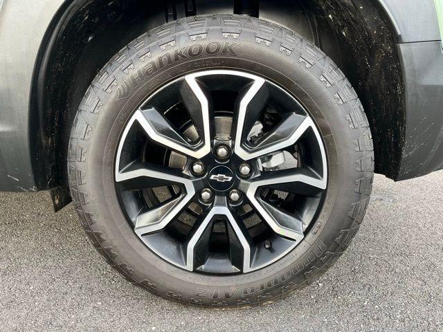 used 2025 Chevrolet TrailBlazer car, priced at $29,989