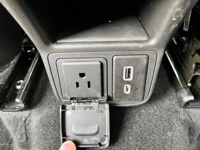 used 2025 Chevrolet TrailBlazer car, priced at $29,989