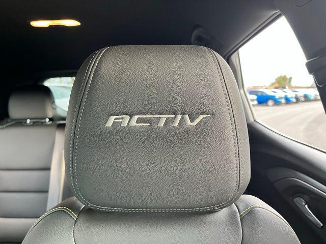 used 2025 Chevrolet TrailBlazer car, priced at $29,989