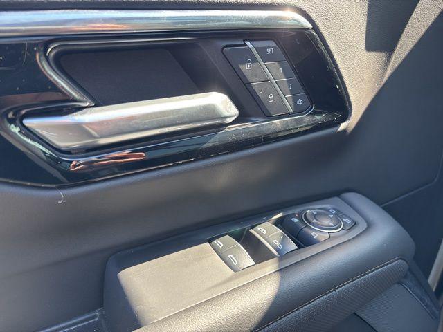 used 2025 Chevrolet Tahoe car, priced at $81,889