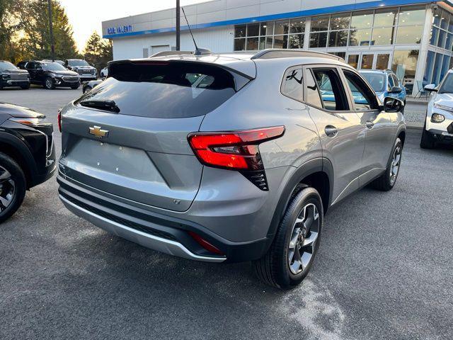 new 2025 Chevrolet Trax car, priced at $24,024