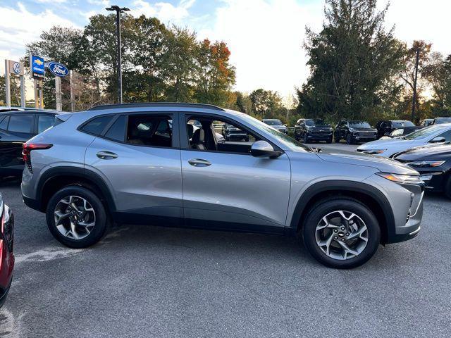 new 2025 Chevrolet Trax car, priced at $24,024