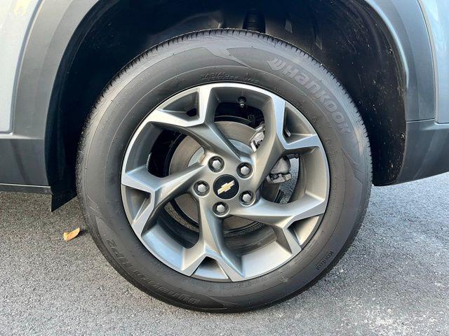 new 2025 Chevrolet Trax car, priced at $24,024