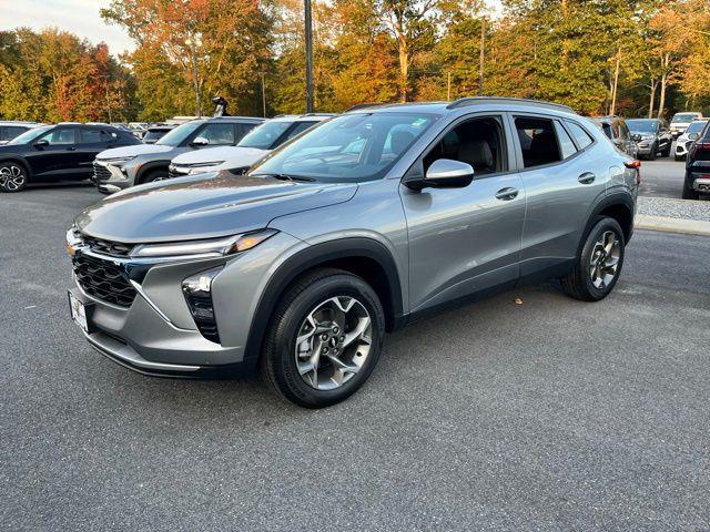 new 2025 Chevrolet Trax car, priced at $24,024