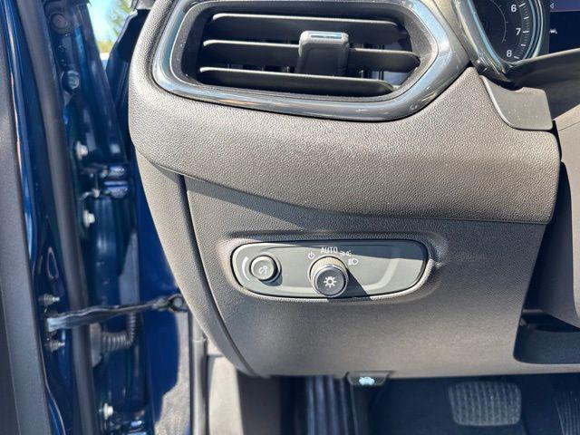used 2023 Chevrolet Equinox car, priced at $29,194