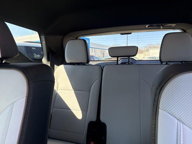 new 2026 Chevrolet Traverse car, priced at $56,595