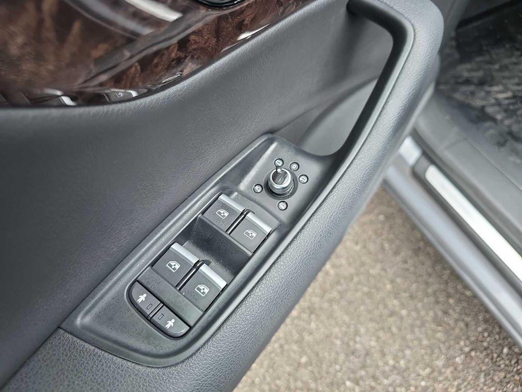 used 2018 Audi Q7 car, priced at $22,600