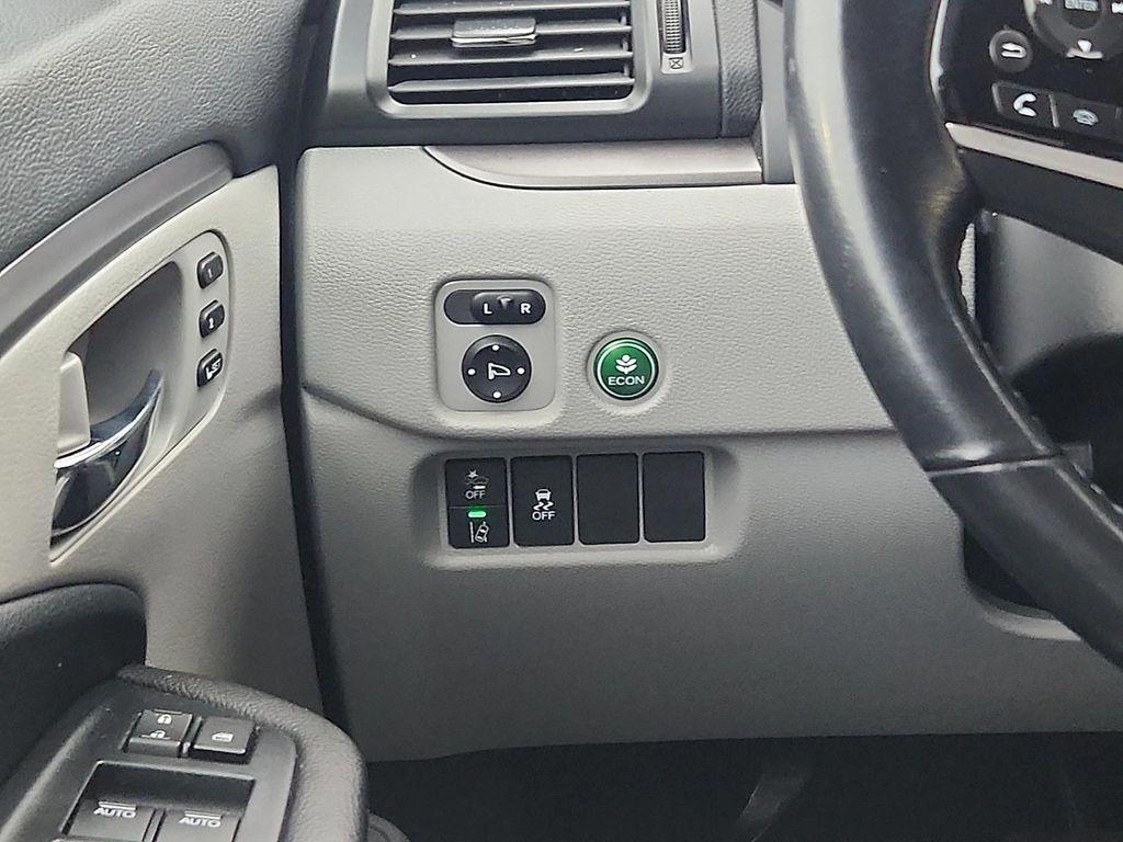 used 2021 Honda Pilot car, priced at $22,349