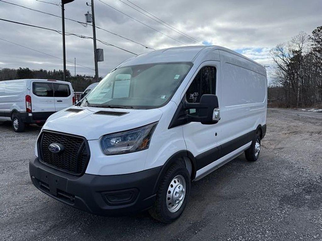 new 2025 Ford Transit-250 car