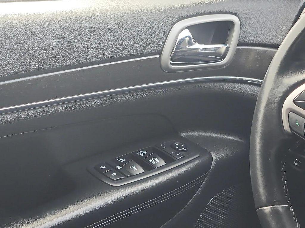 used 2018 Jeep Grand Cherokee car, priced at $17,795