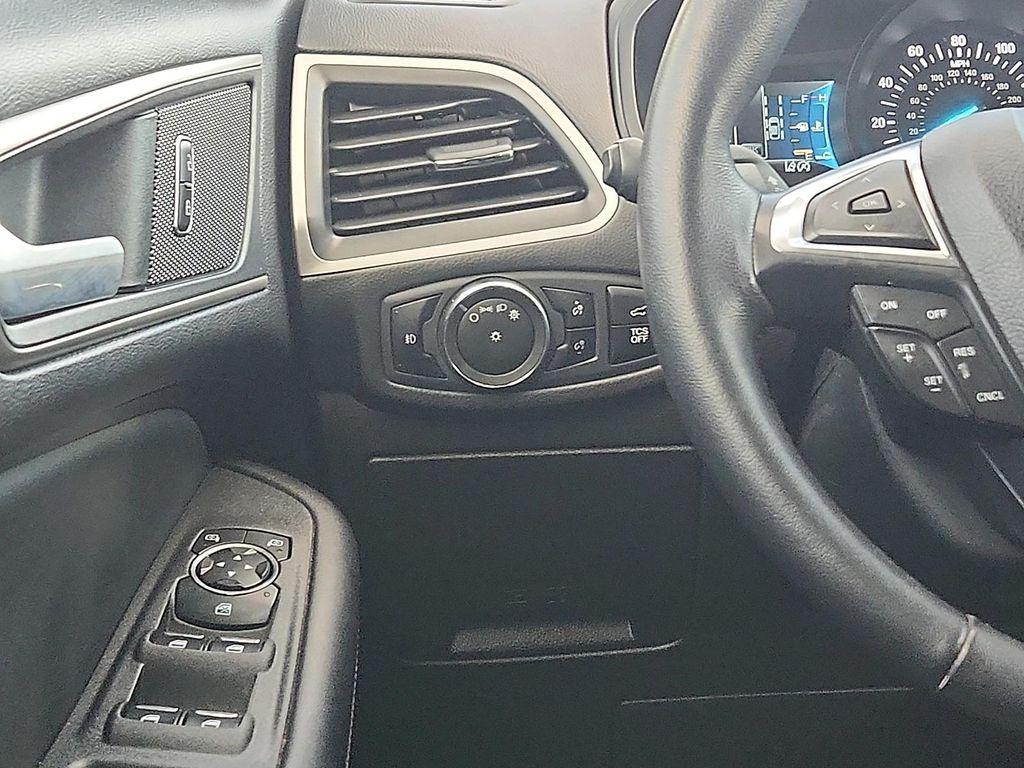 used 2023 Ford Edge car, priced at $26,995