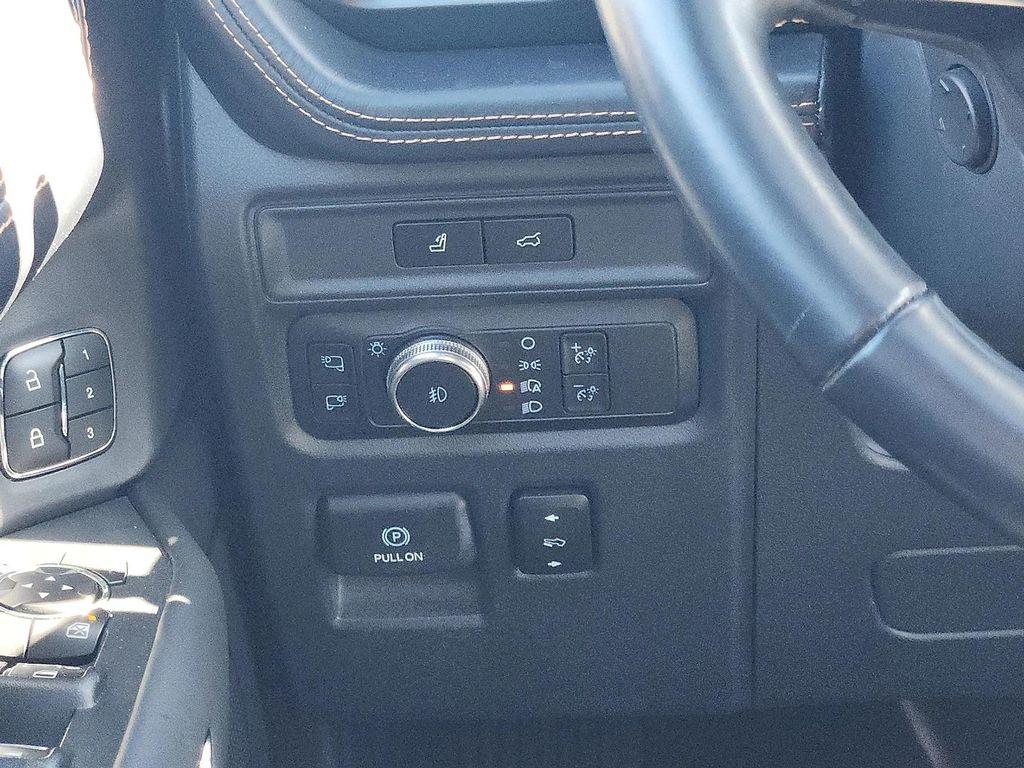 used 2022 Ford Expedition car, priced at $51,499