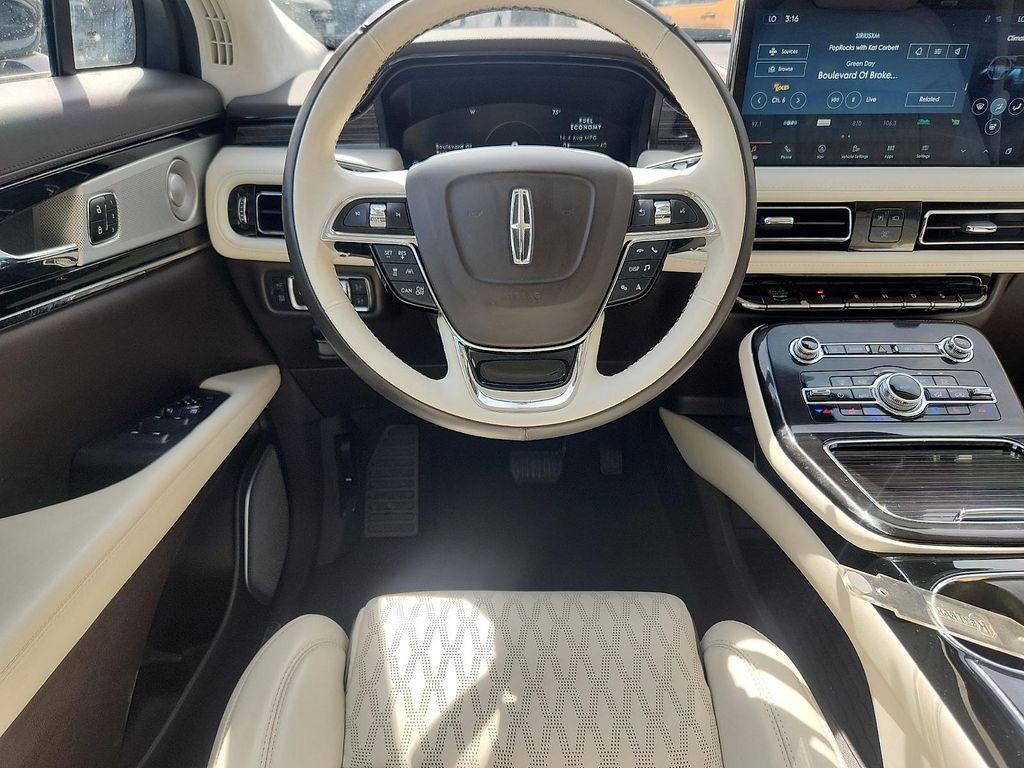 used 2023 Lincoln Nautilus car, priced at $46,799