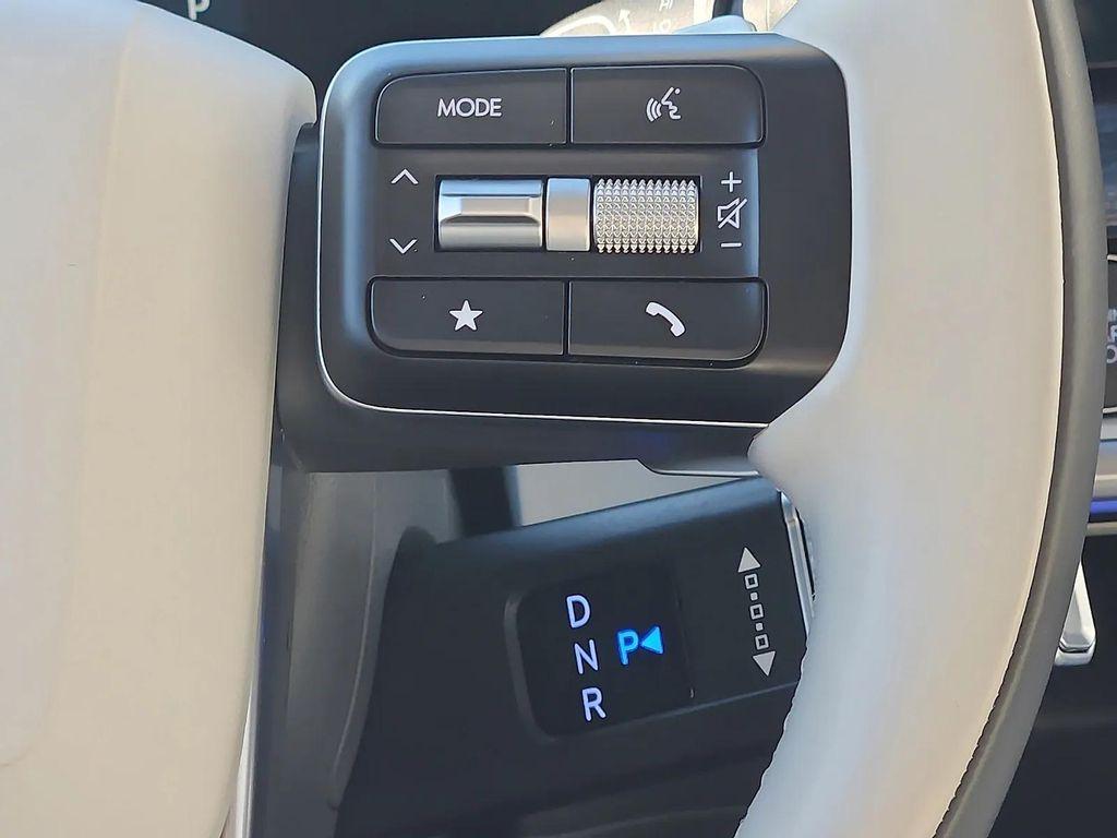 used 2025 Hyundai Santa Fe car, priced at $37,495