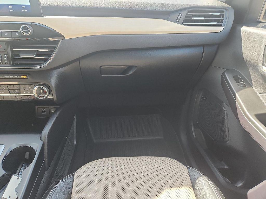 used 2022 Ford Escape car, priced at $26,063