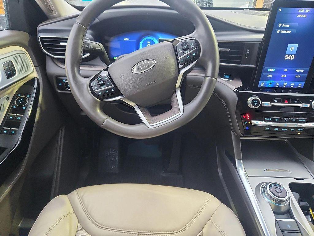 used 2023 Ford Explorer car, priced at $41,295