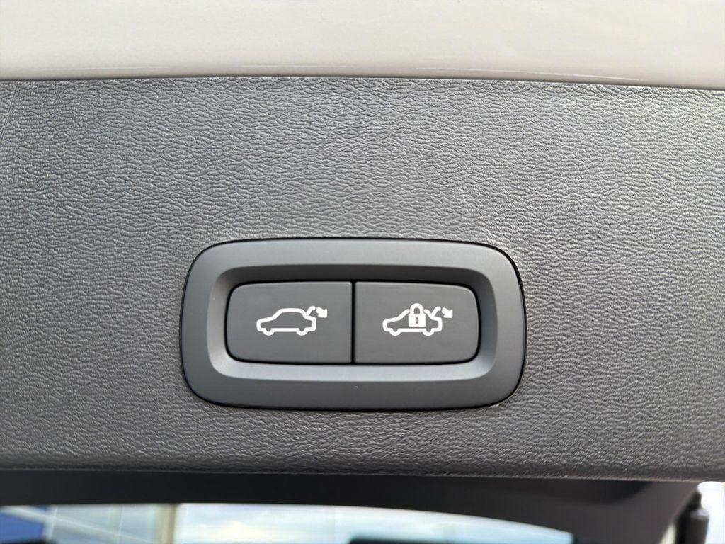 new 2026 Volvo XC40 car, priced at $47,710