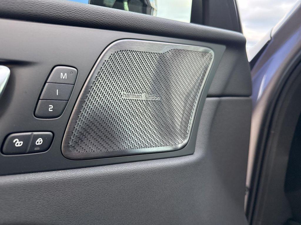 new 2026 Volvo XC60 car, priced at $60,275