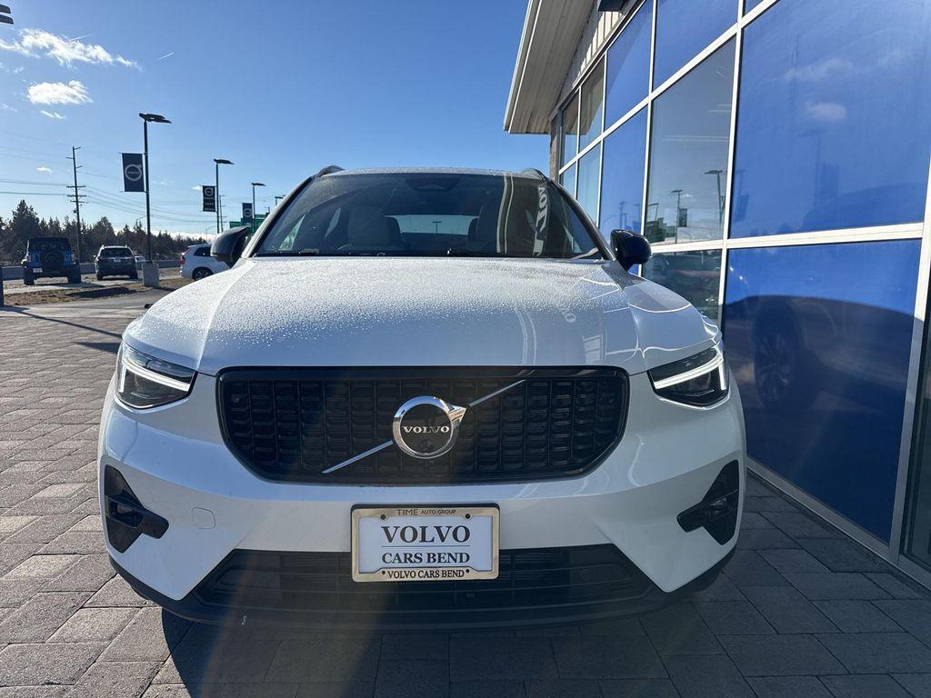 new 2026 Volvo XC40 car, priced at $50,975